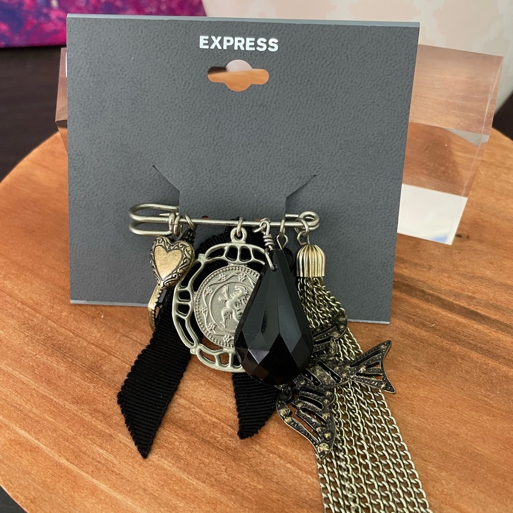 NEW * Express Black and Silver Brooch * NEW‎ with Tags